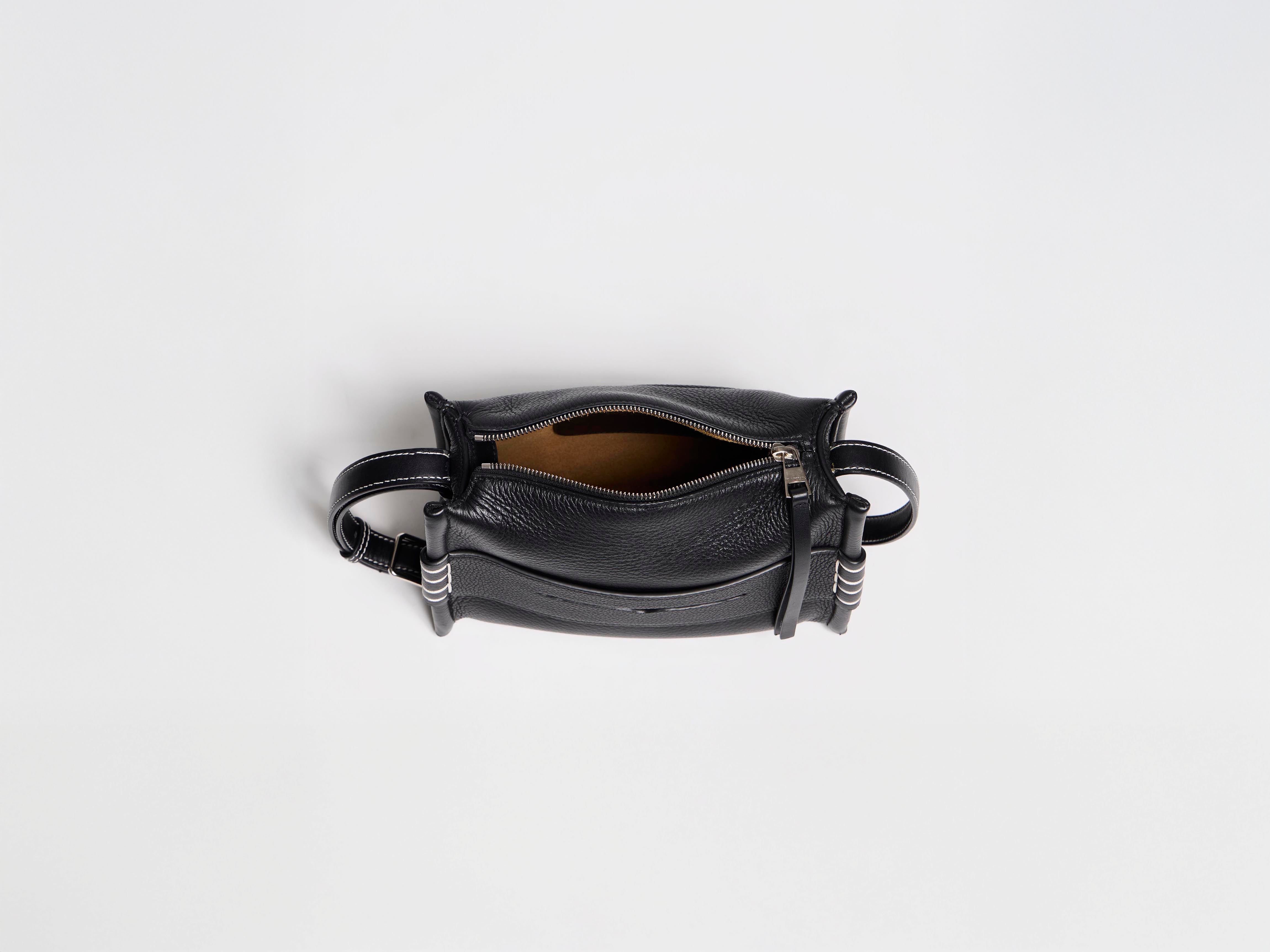 J.W.Anderson Messenger Loafer Bag Schwarz Leder Small