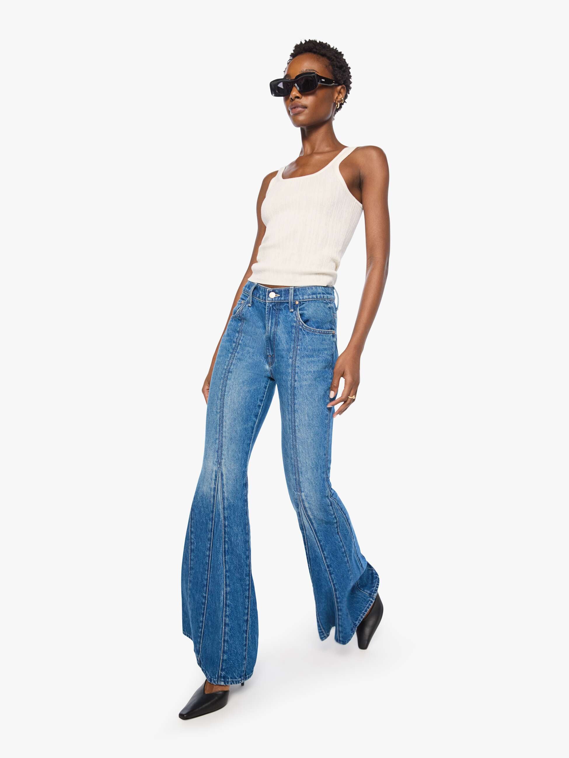 MOTHER Denim SNACKS Seamed Dollop Heel Jeans On Tap Flare