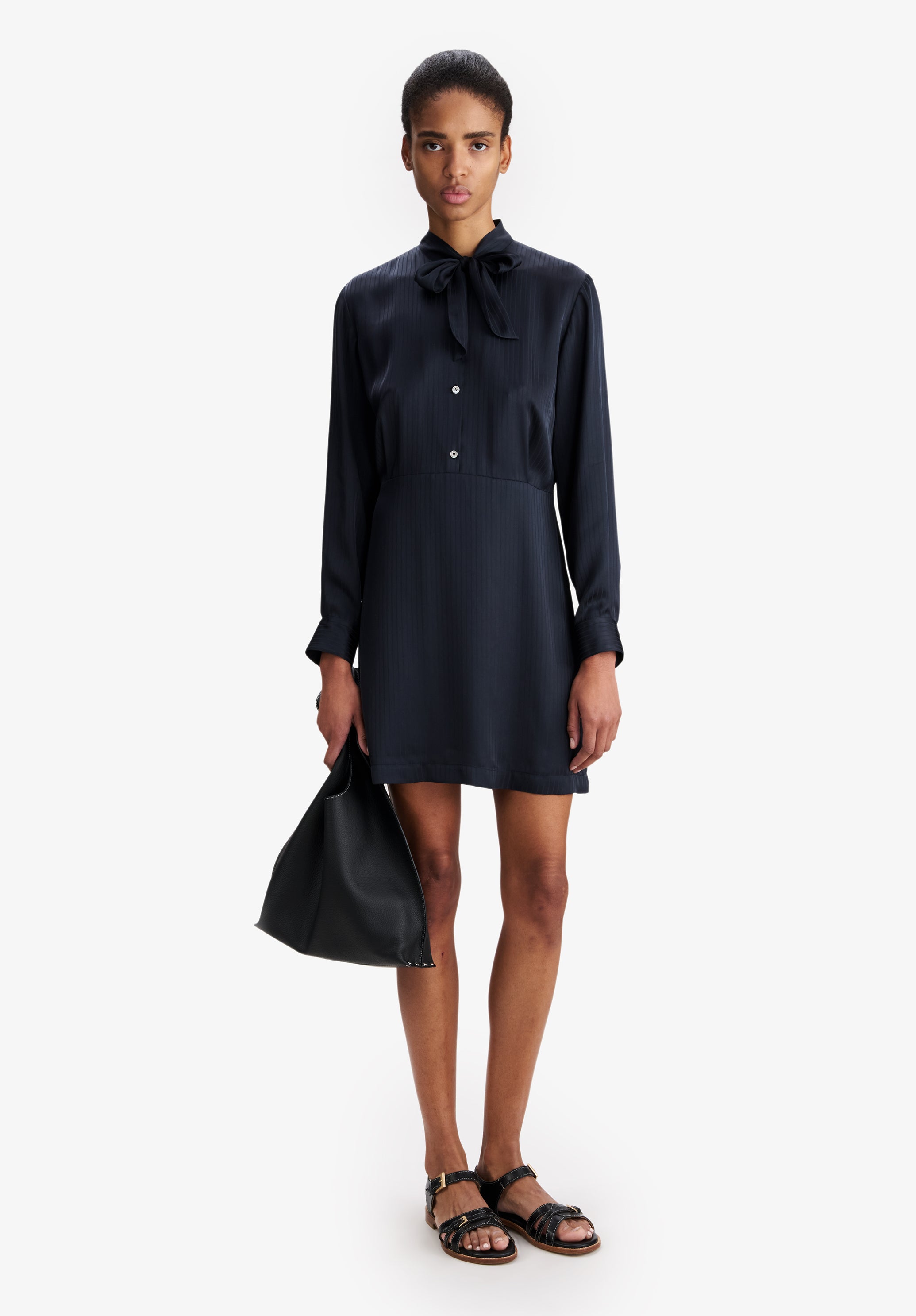 A.P.C. Dresses fließendes marineblaues Kleid 38 gestreift