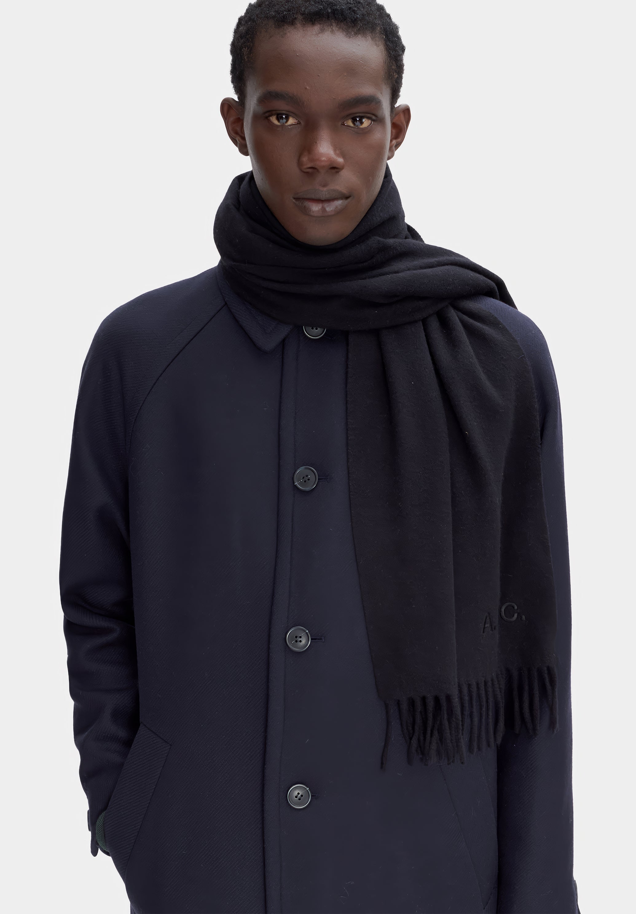 A.P.C. Ambroise Brodée Schal TU Bestickt