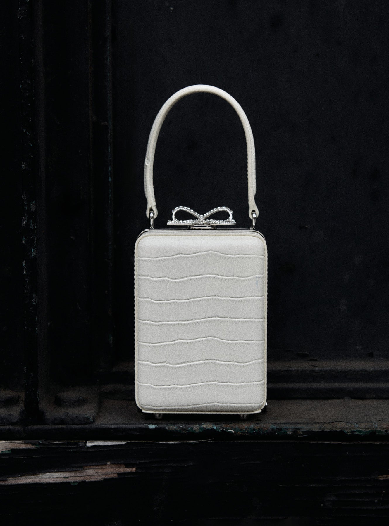 Self Portrait Cream Croc Micro Bag Handtasche Creme Leder