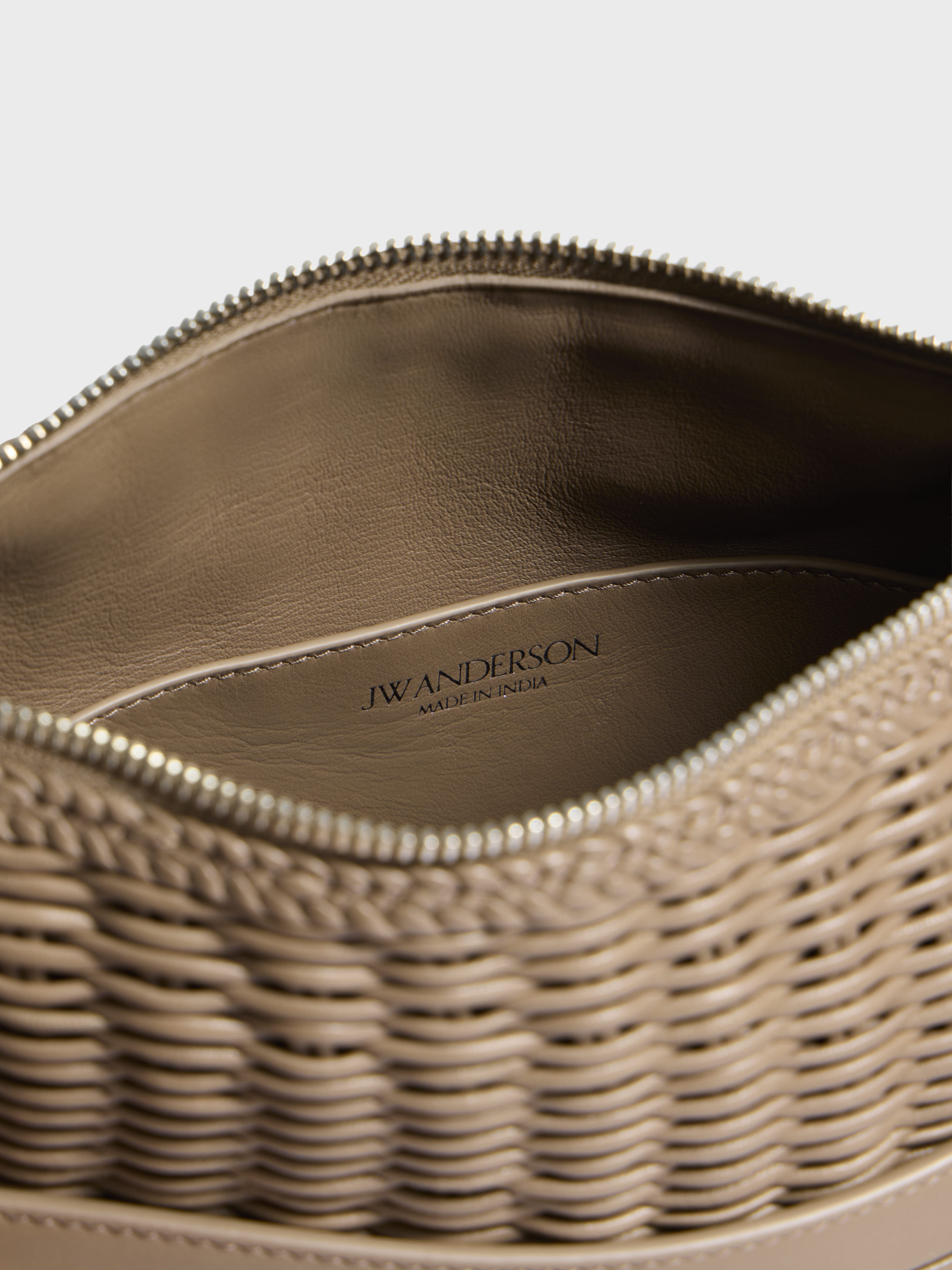 J.W.Anderson Loafer Bag Tasche Taupe Woven Leather