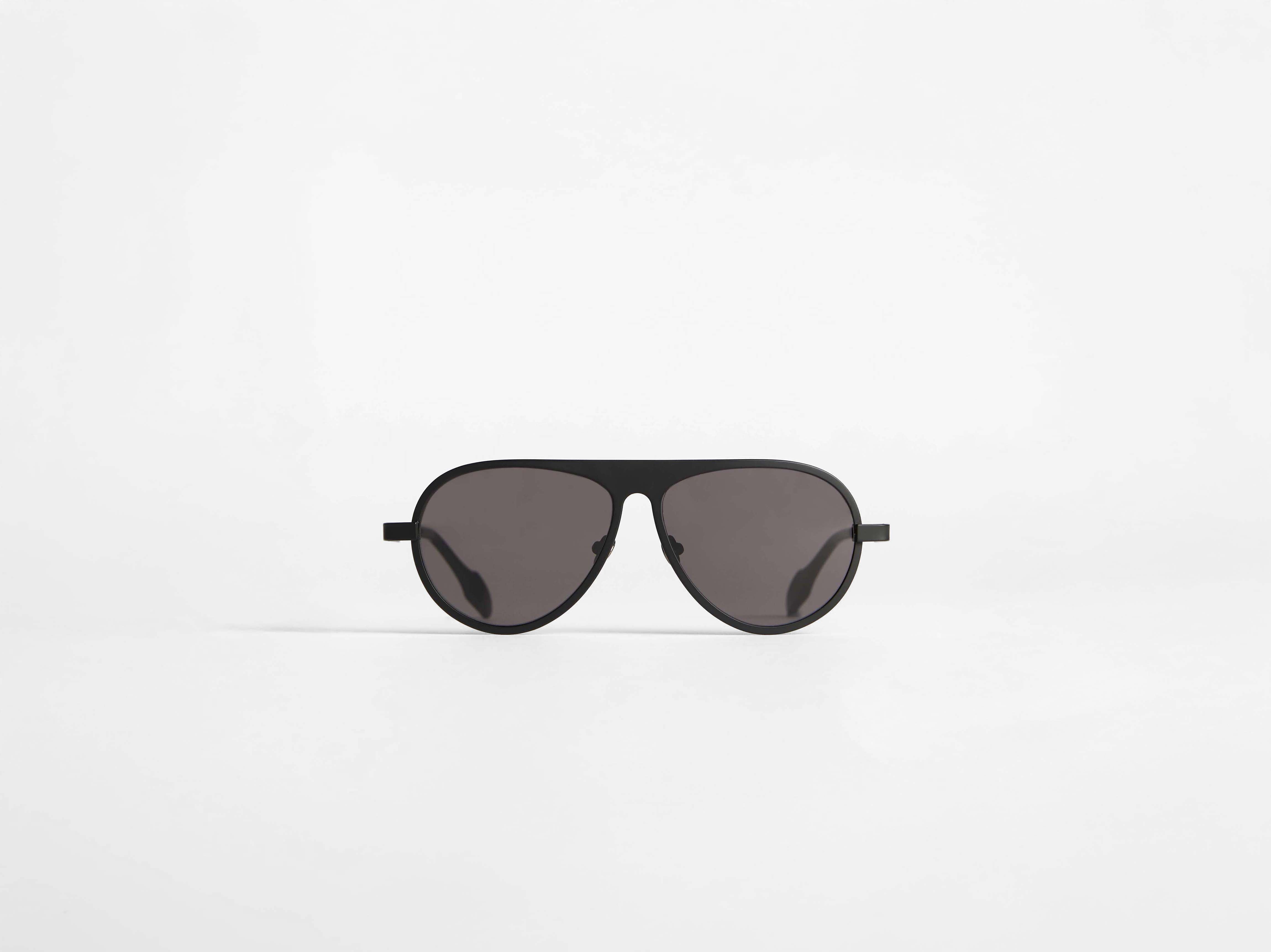 J.W.Anderson JWA05 Aviator Sonnenbrille Schwarz Titan