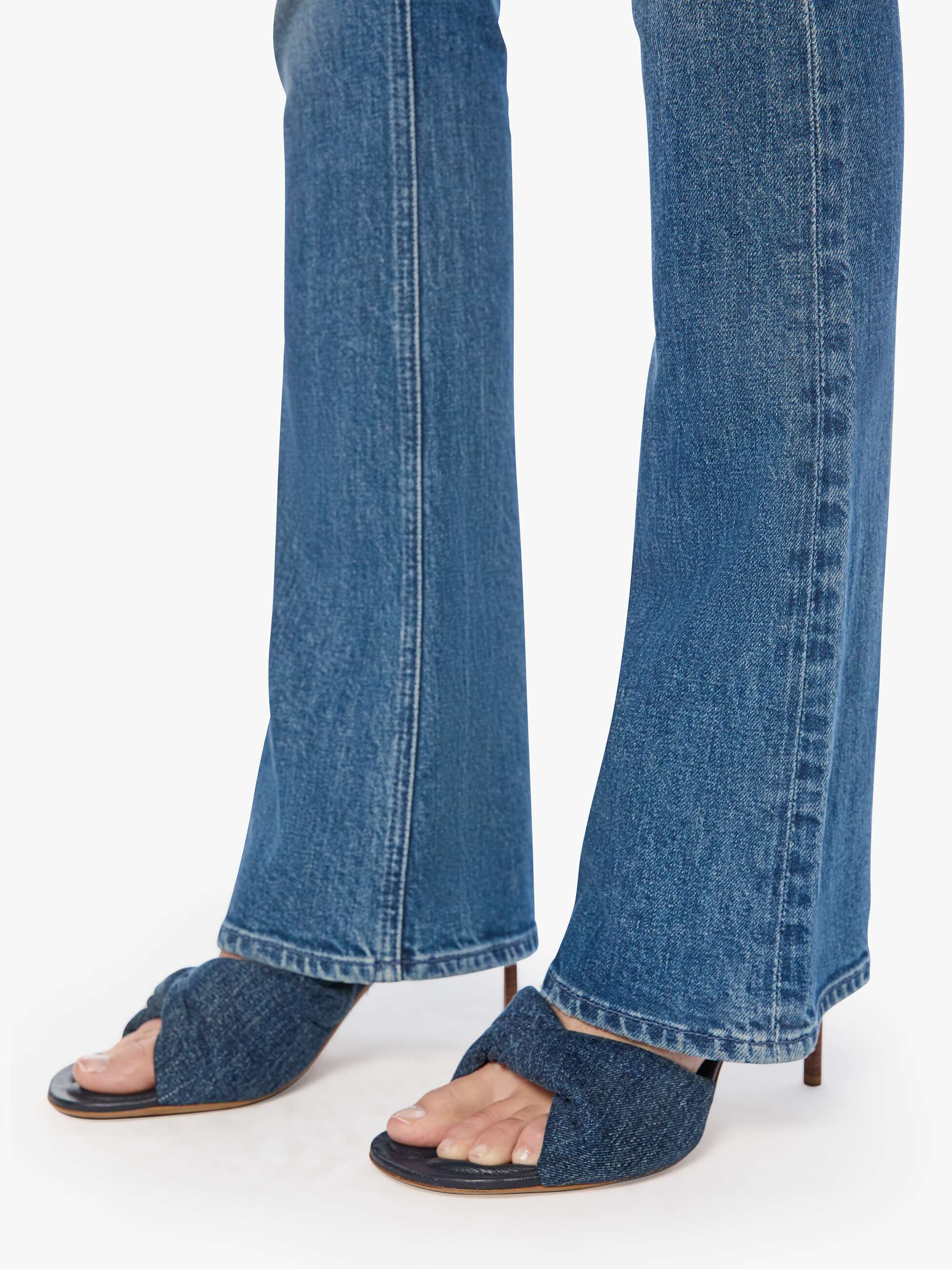 Mother The Runaway Jeans On A Roll Blau Mid Rise Flare