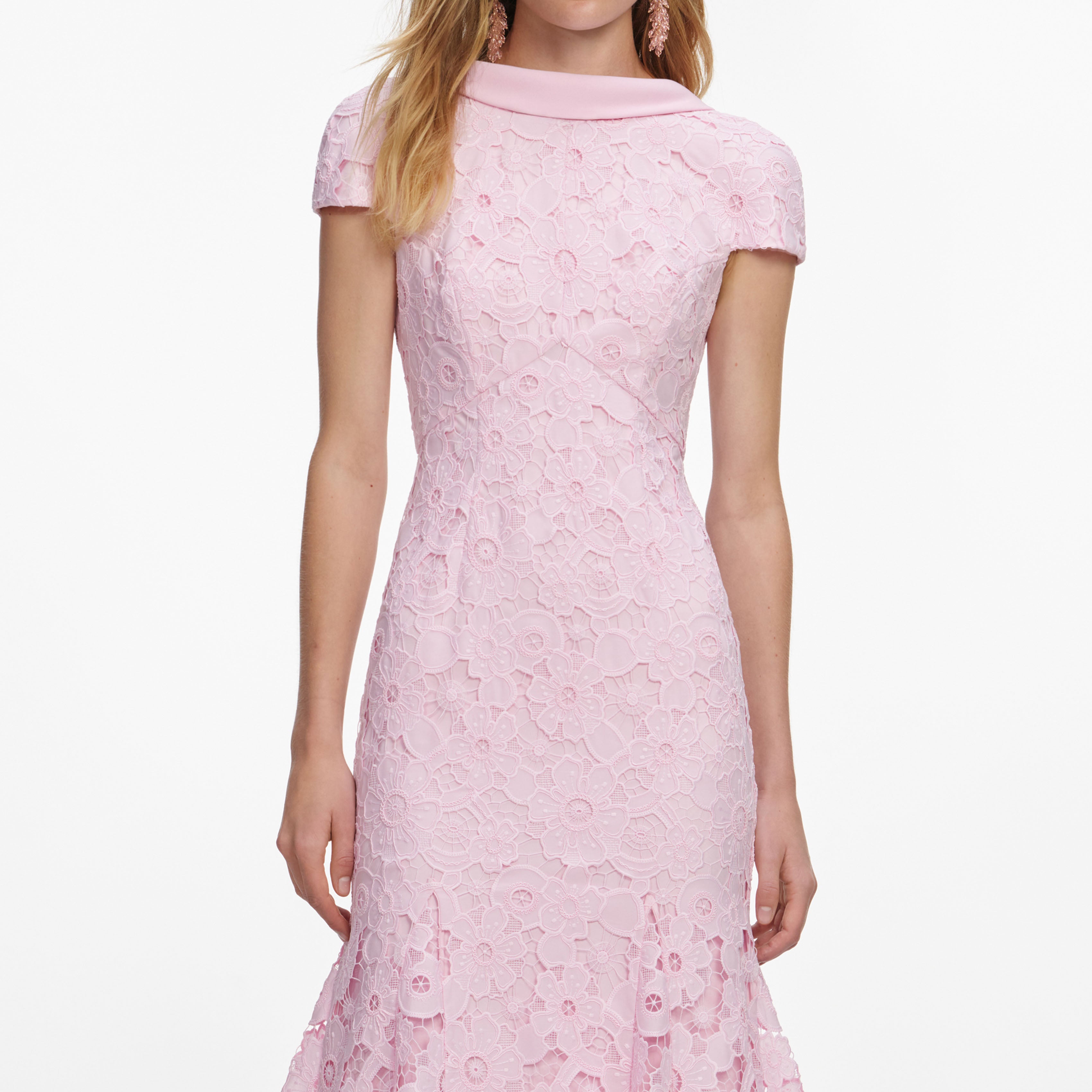 Self Portrait Lace Scoop Back Midikleid rosa Guipure Spitze